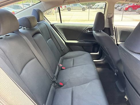Used 2016 Honda Accord LX image 28