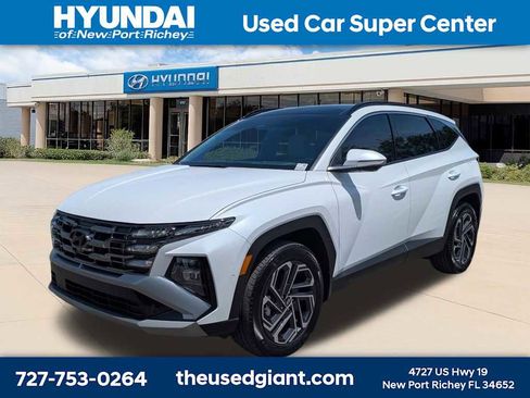Used 2025 Hyundai Tucson Limited AWD/4WD image 1