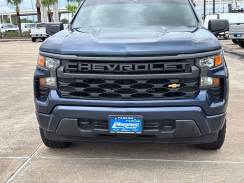 Used 2023 Chevrolet Silverado 1500 Custom AWD/4WD image 3