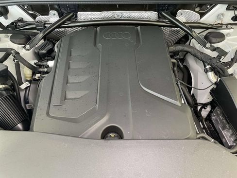 Certified 2025 Audi Q5 Premium w/ Convenience Package AWD/4WD image 23