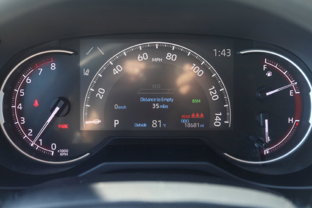 Used 2023 Toyota RAV4 XLE AWD/4WD image 33