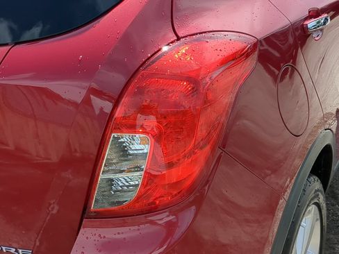 Used 2015 Buick Encore Convenience FWD image 8