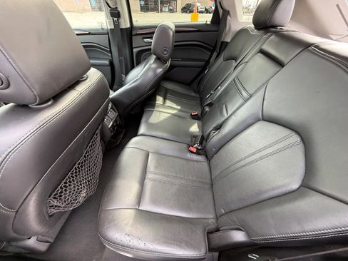 Used 2015 Cadillac SRX Premium image 11
