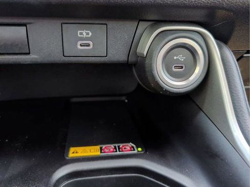 Used 2024 Toyota Grand Highlander Limited image 29