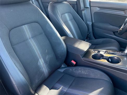 Used 2025 Honda Civic Sport image 25