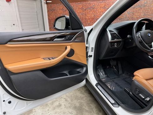 Used 2020 BMW X3 xDrive30i w/ Premium Package image 9