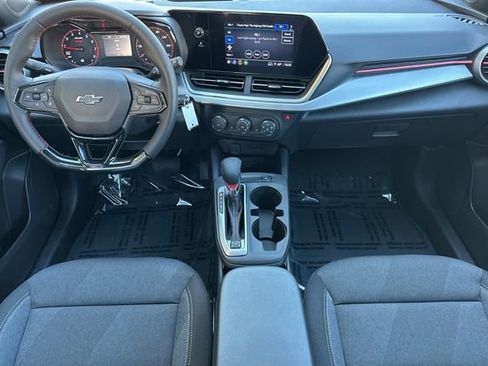 New 2026 Chevrolet Trax RS w/ Sunroof Package FWD image 18