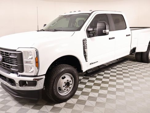 Used 2025 Ford F350 XL image 9