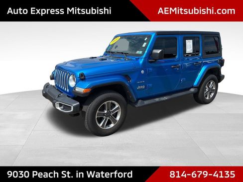 Used 2022 Jeep Wrangler Unlimited Sahara w/ LED Lighting Group AWD/4WD image 3