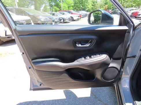 Used 2023 Honda HR-V Sport image 16