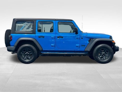 Used 2022 Jeep Wrangler Unlimited Sport AWD/4WD image 8