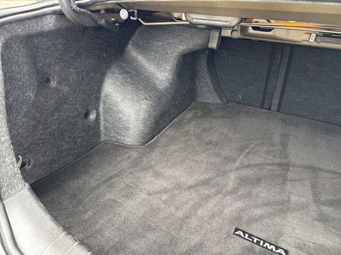 Used 2024 Nissan Altima 2.5 SV image 20