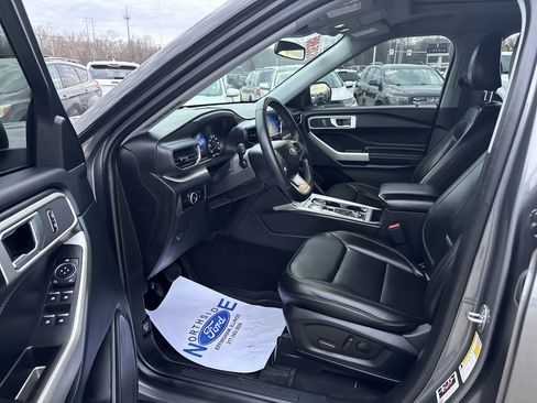 Used 2023 Ford Explorer XLT w/ Equipment Group 202A image 11