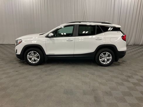 Used 2021 GMC Terrain SLE w/ Driver Convenience Package image 8