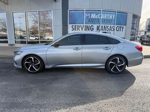 Used 2021 Honda Accord Sport Special Edition image 2