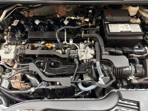 Used 2025 Toyota Corolla LE FWD image 30