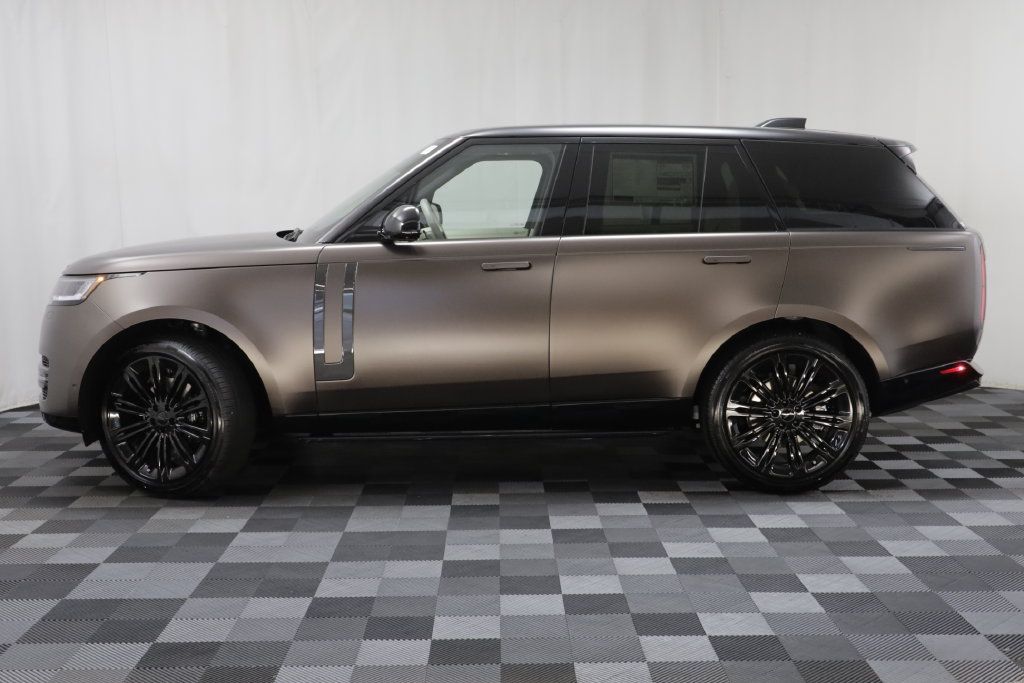 New 2026 Land Rover Range Rover SE AWD/4WD image 5
