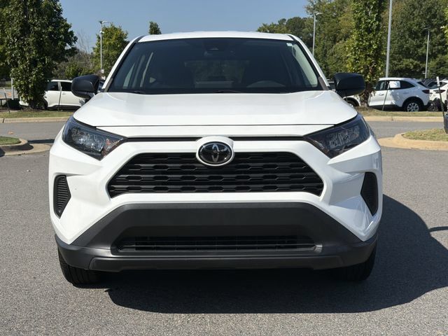 Used 2022 Toyota RAV4 LE FWD image 8
