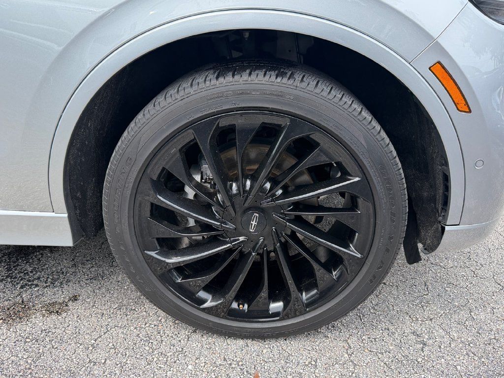 Used 2023 Lincoln Aviator Reserve w/ Equipment Group 201A RWD image 20