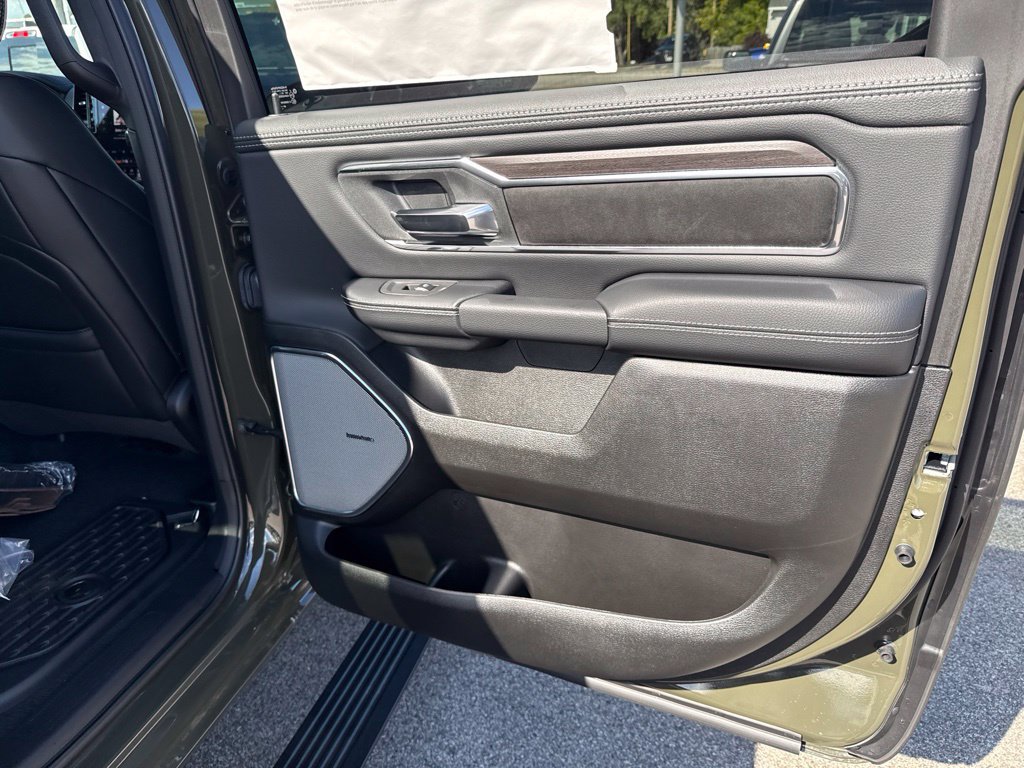 New 2027 RAM 1500 Laramie AWD/4WD image 27