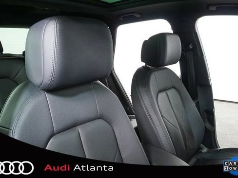 Used 2023 Audi Q3 2.0T Premium w/ Convenience Package image 22