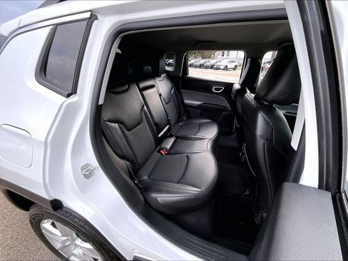 Used 2022 Jeep Compass Latitude w/ Convenience Group image 16