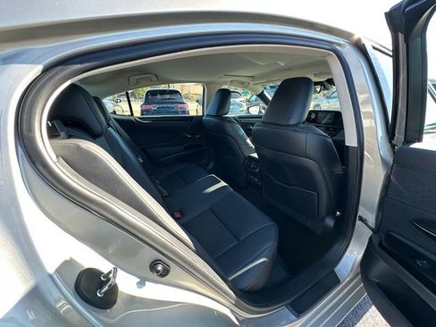 Used 2022 Lexus ES 350 w/ Premium Package image 17