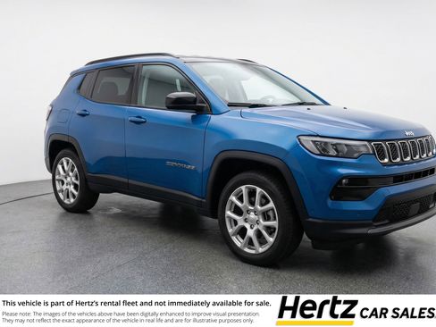 Used 2025 Jeep Compass Limited image 1
