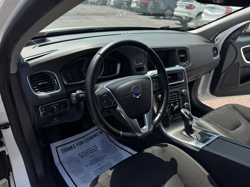 Used 2014 Volvo S60 T5 FWD image 16