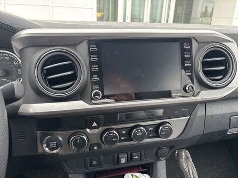 Used 2023 Toyota Tacoma SR5 AWD/4WD image 7