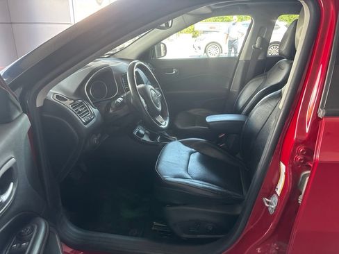 Used 2018 Jeep Compass Limited w/ Navigation Group AWD/4WD image 13