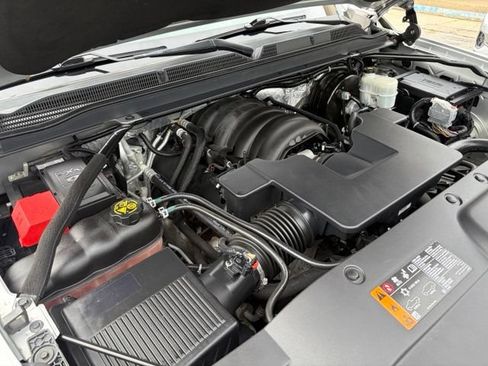 Used 2017 GMC Yukon Denali w/ Open Road Package AWD/4WD image 9