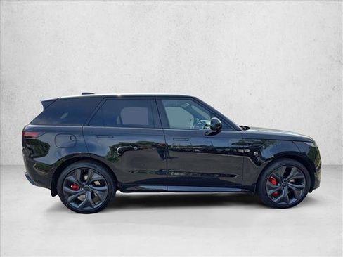 New 2026 Land Rover Range Rover Sport Dynamic SE AWD/4WD image 4