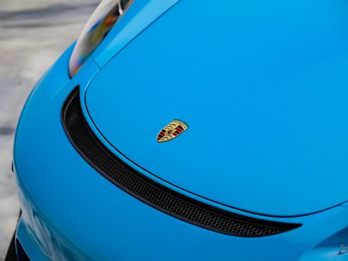 Used 2020 Porsche 718 Cayman GT4 RWD image 33