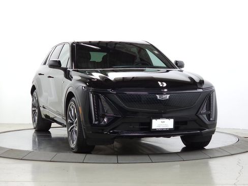 Certified 2024 Cadillac Lyriq Sport AWD/4WD image 12