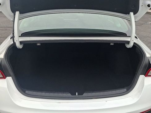 Used 2022 Kia K5 LXS image 28