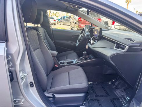 Certified 2025 Toyota Corolla LE image 19