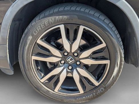 Used 2020 Honda Pilot Touring image 10