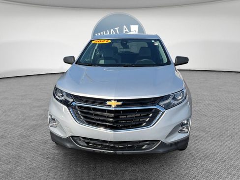 Used 2021 Chevrolet Equinox LS FWD image 9
