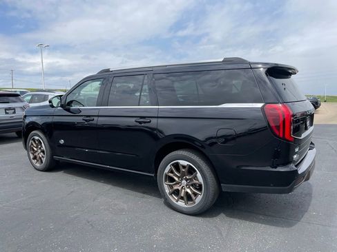 Used 2025 Ford Expedition Max King Ranch AWD/4WD image 5