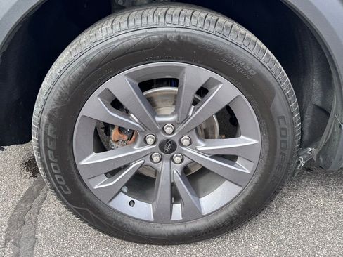 Certified 2023 Ford Explorer XLT w/ Equipment Group 202A image 51