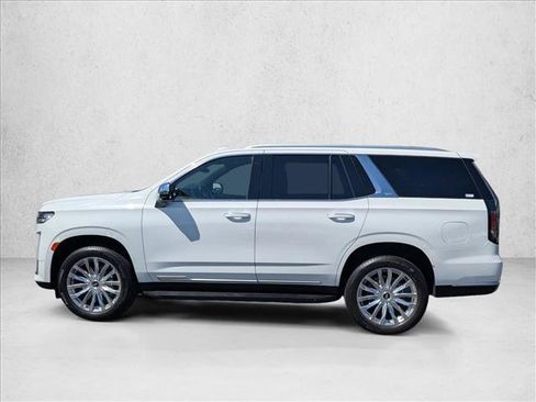 Used 2023 Cadillac Escalade Premium Luxury RWD image 9