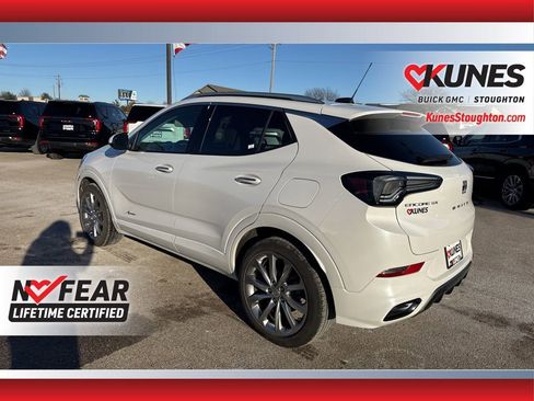 Used 2024 Buick Encore GX Avenir w/ Avenir Convenience Package image 9