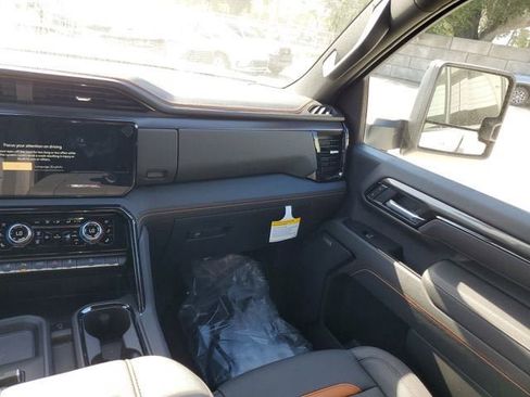 New 2026 GMC Sierra 3500 AT4 w/ AT4 Premium Plus Package AWD/4WD image 16