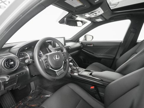 Certified 2025 Lexus IS 300 w/ Comfort Package RWD image 10