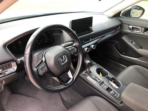 Used 2022 Honda Civic EX image 9