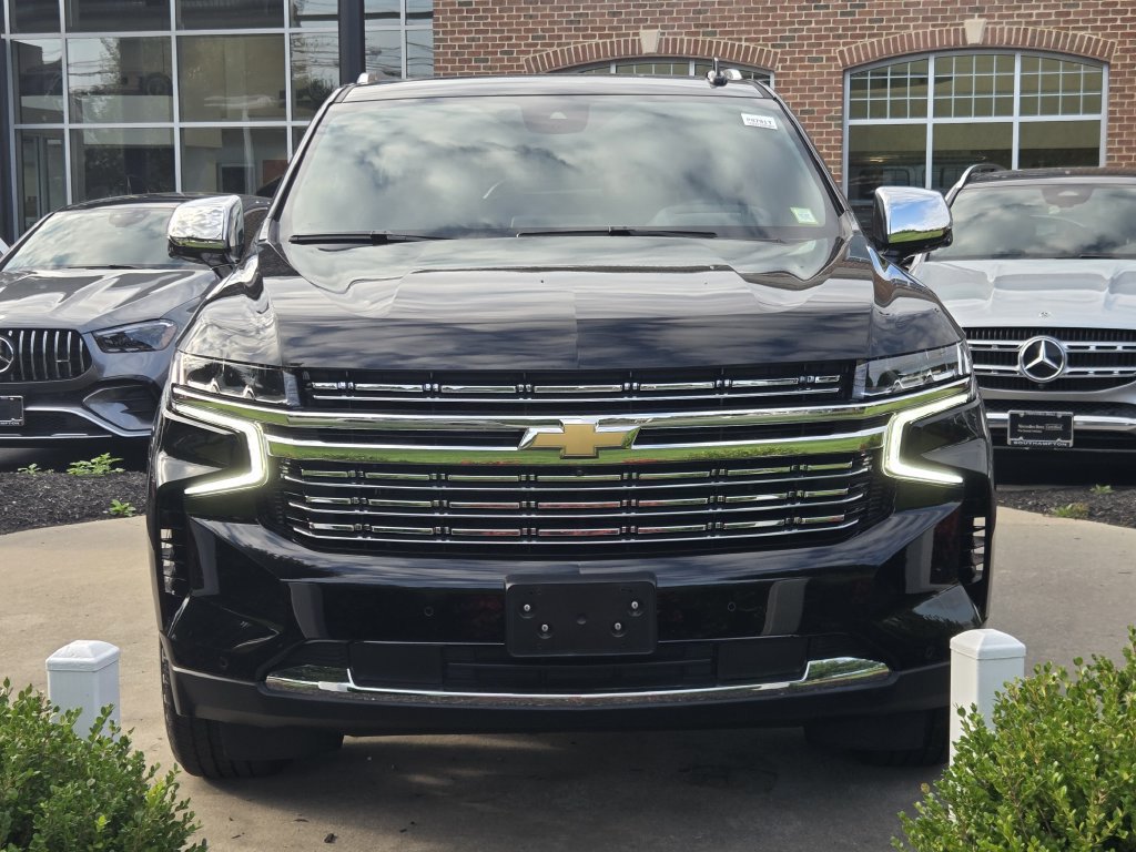 Used 2024 Chevrolet Tahoe Premier AWD/4WD image 4