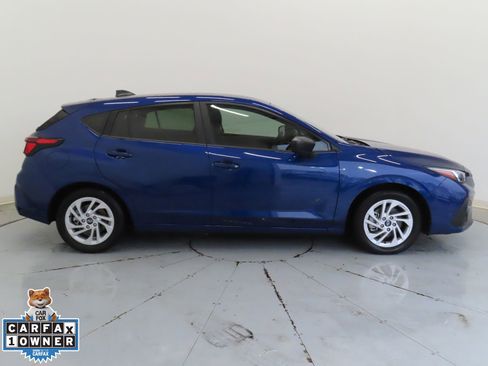Used 2024 Subaru Impreza 2.0i image 2