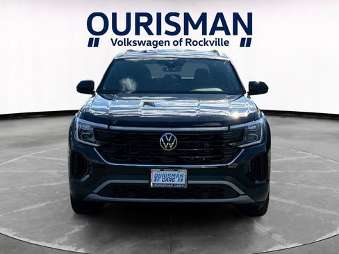 Used 2024 Volkswagen Atlas Cross Sport SE AWD/4WD image 8