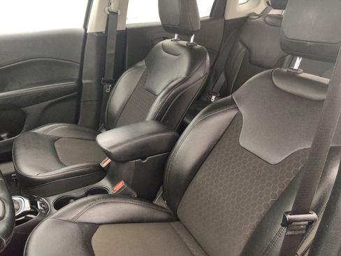 Used 2021 Jeep Compass Latitude AWD/4WD image 17